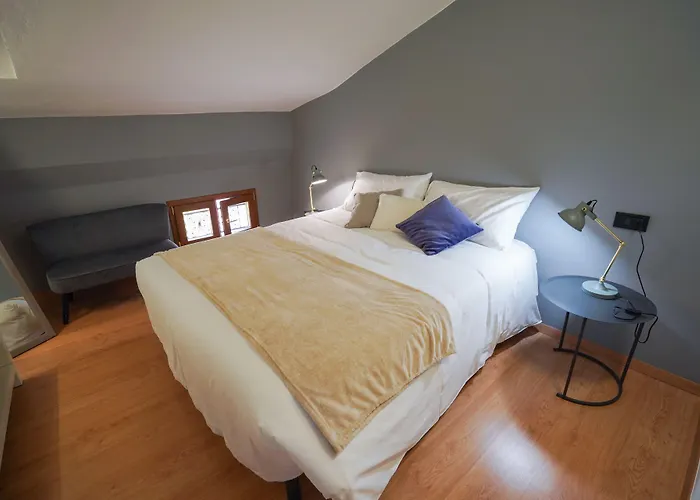 Emilia Apartahotel 3*